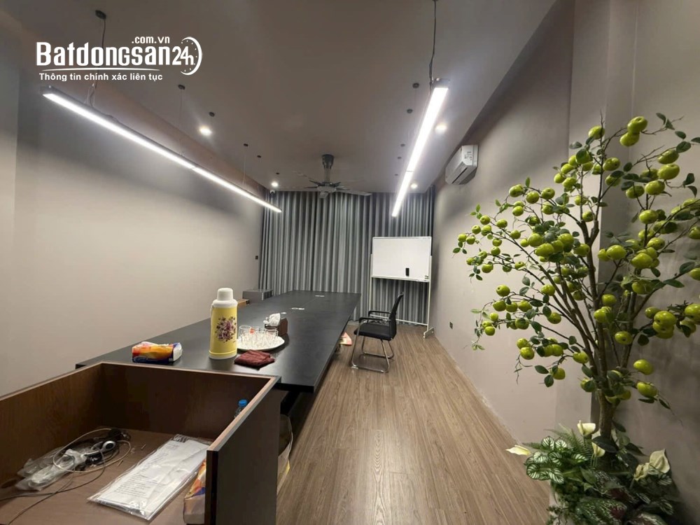  Bán nhà 2 tầng mặt tiền Đỗ Ngọc Du 79m² sổ hồng chính chủ, đang cho thuê dòng tiền, giá 5,x tỷ.