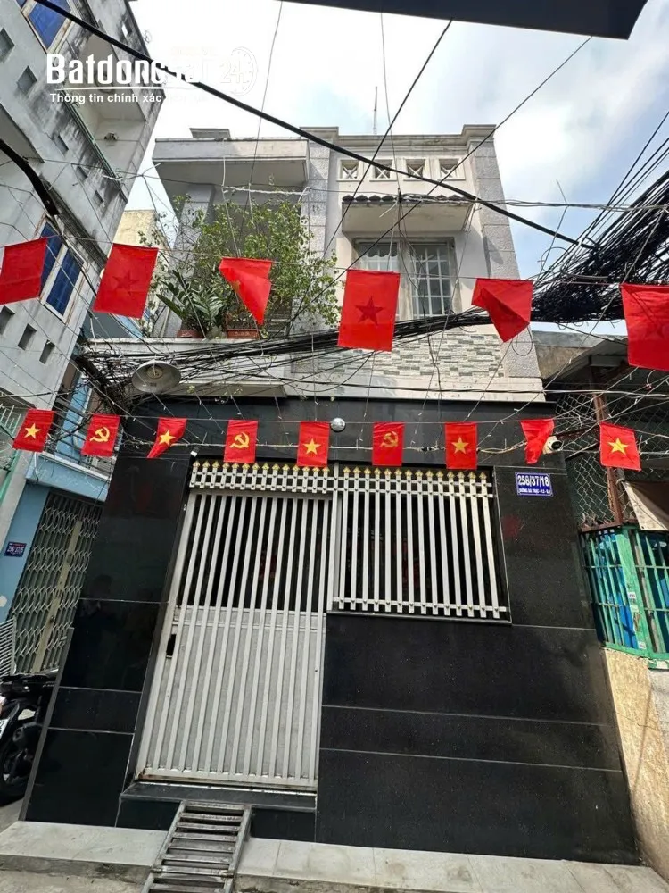 Dương Bá Trạc, quận 8, nhà lô góc, sổ hồng hoàn công, hẻm xe hơi 10 bước, 2 phòng ngủ.