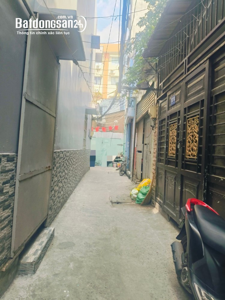 Dương Bá Trạc, quận 8, nhà lô góc, sổ hồng hoàn công, hẻm xe hơi 10 bước, 2 phòng ngủ.