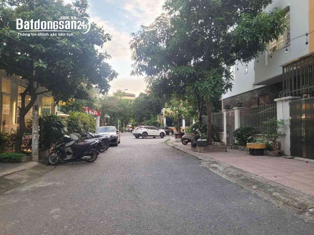 Bán Căn Liền Kề - 83m²- 5 Tầng Thang Máy - 19.99Tỷ- KĐT Văn Khê - Hà Đông 