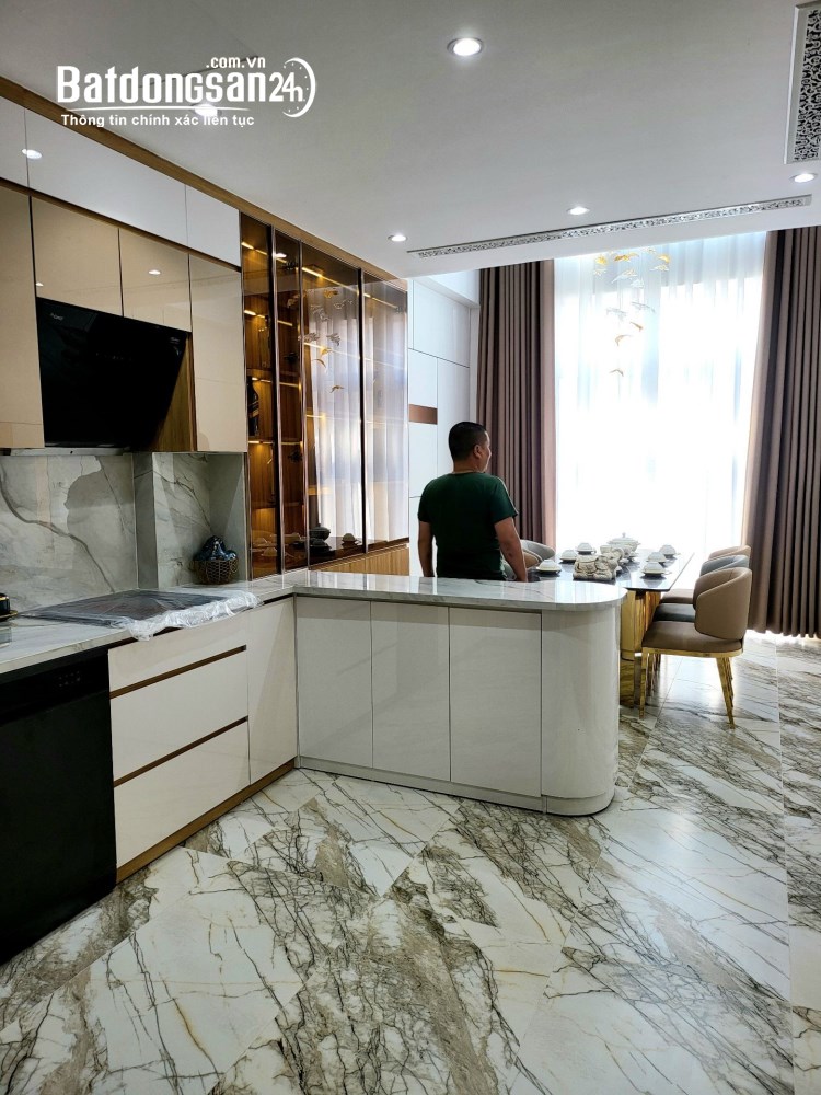 Bán Căn Liền Kề - 83m²- 5 Tầng Thang Máy - 19.99Tỷ- KĐT Văn Khê - Hà Đông 