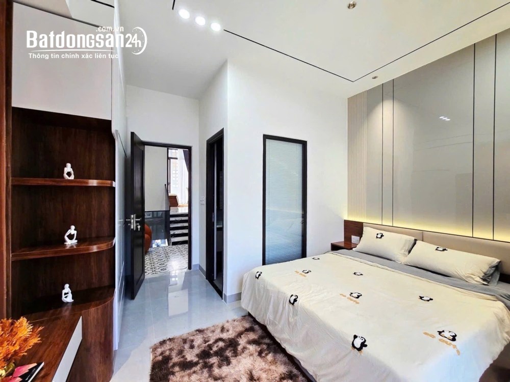CẦN BÁN NHÀ 3 TẦNG 3PN 2WC GẦN BIỂN KHU VỰC LIÊN CHIỂU