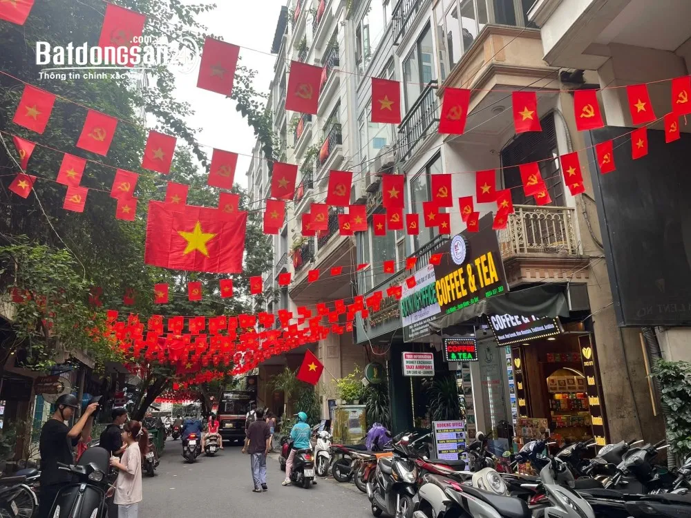 Bán nhà mặt tiền Phố Bảo Khánh, Phường Hoàn Kiếm (Q Hoàn Kiếm cũ), TP Hà Nội
