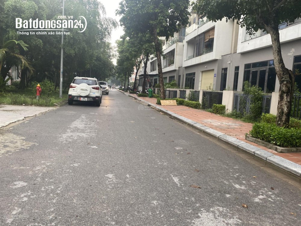 Bán nhà liền kề 3 tầng 1 tum hoàn thiện có dòng tiền KĐT Đặng Xá, Gia Lâm, DT132m2.