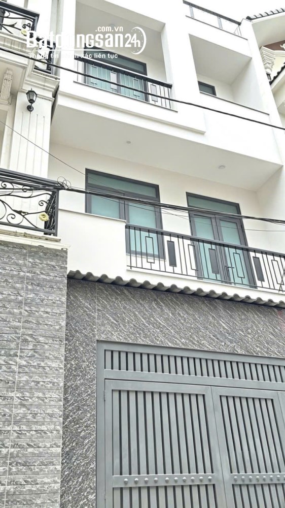 Bán nhà Lê Văn Việt, Thủ Đức, 1 trệt 1 lầu, gần Vincom Quận 9, giá hơn 4 tỷ.