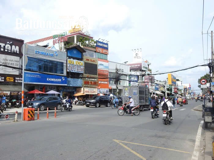 Bán nhà Lê Văn Việt, Thủ Đức, 1 trệt 1 lầu, gần Vincom Quận 9, giá hơn 4 tỷ.