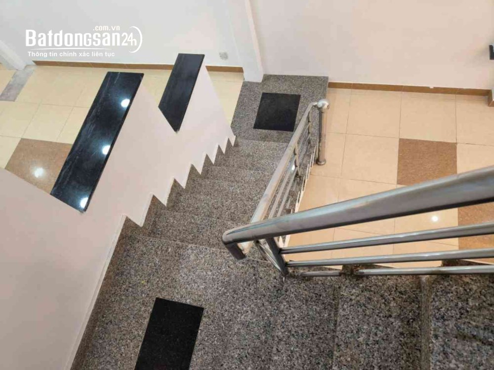 Bán nhà Âu Dương Lân, Quận 8, DT 65,6m², 7,6 tỷ, sổ hồng vuông đẹp nở hậu nhẹ.