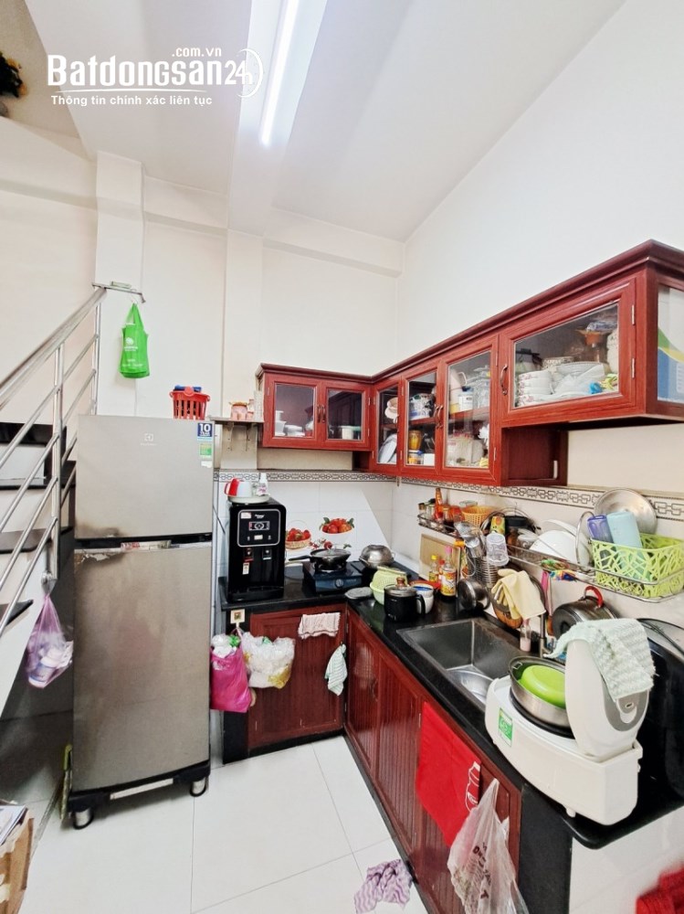 Trần Văn Quang, Tân Bình 35m², sổ hồng riêng, nhà 3 tầng, hẻm 4m thông.