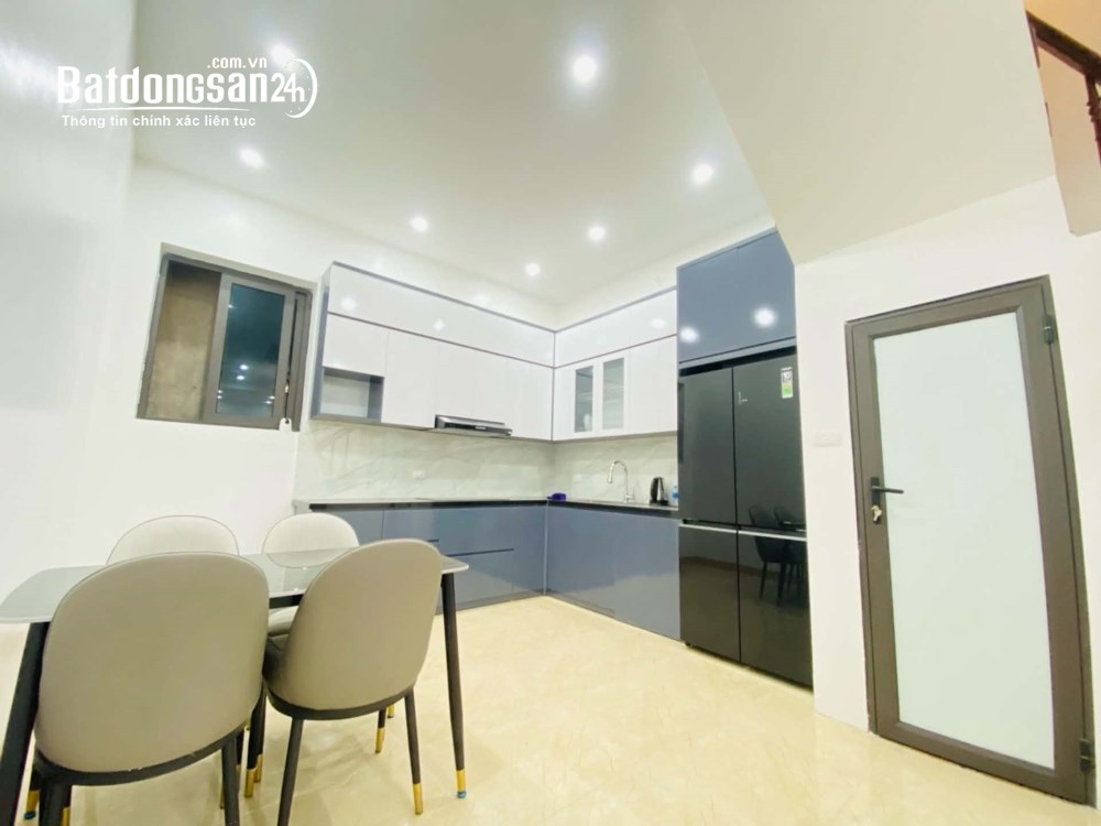 Nhà gần Hồ Ba Mẫu, phường Văn Miếu - Quốc Tử Giám, 52m², 4 tầng, full nội thất, hơn 10 tỷ.