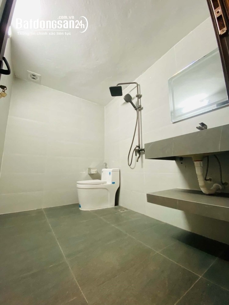 Nhà gần Hồ Ba Mẫu, phường Văn Miếu - Quốc Tử Giám, 52m², 4 tầng, full nội thất, hơn 10 tỷ.