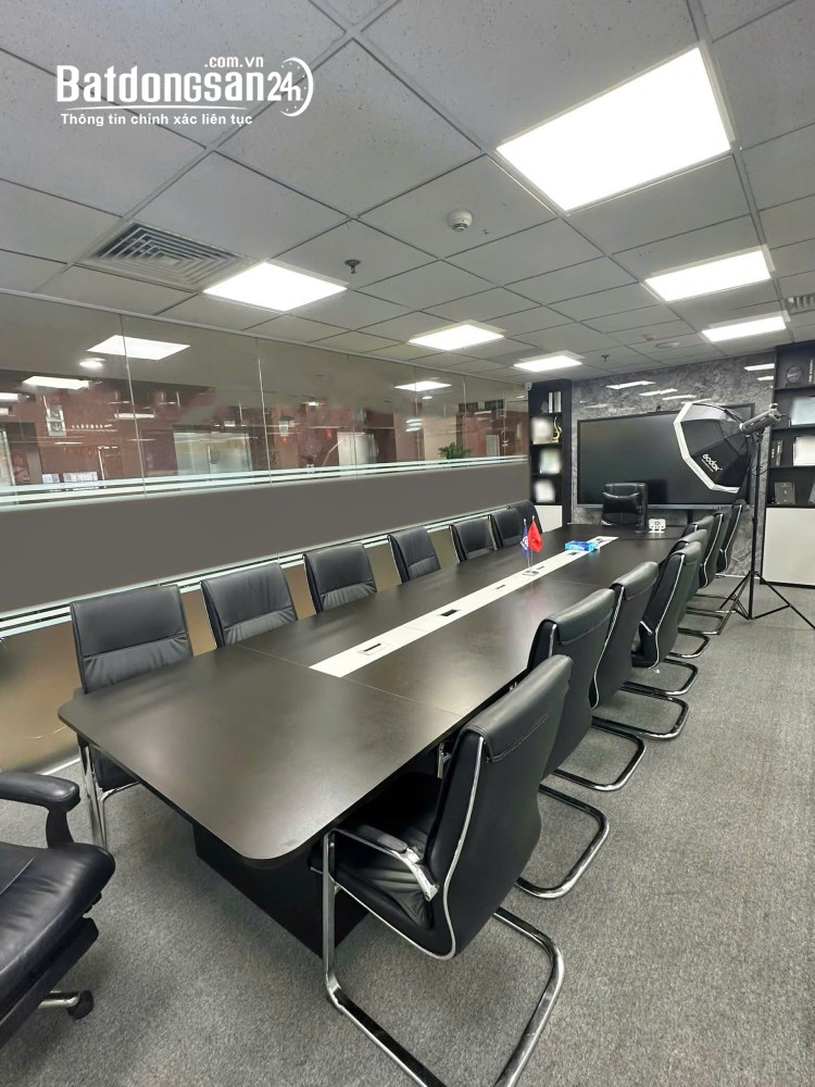 🔥 NHƯỢNG LẠI NGUYÊN SÀN 1100M2 TẠI HUD TOWER VỚI VỊ TRÍ ĐẮC ĐỊA, GIÁ PHÙ HỢP