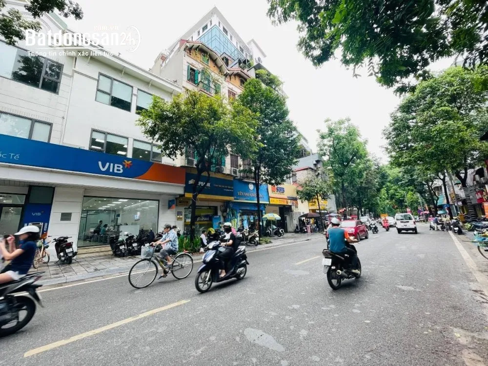Mặt phố Lò Đúc 700m², mặt tiền 30m, pháp lý chuẩn, giá 230 tỷ.