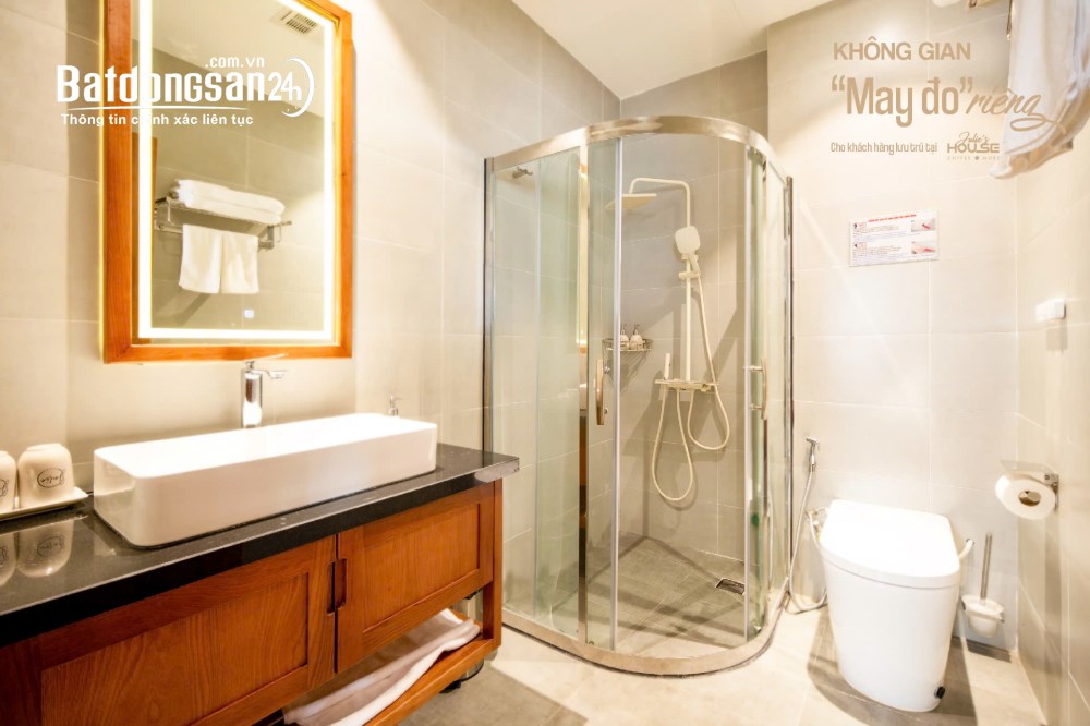 Shophouse 4 tầng, Võ Nguyên Giáp Huế, 132m², có 9 phòng kinh doanh, dòng tiền 45 triệu/tháng.