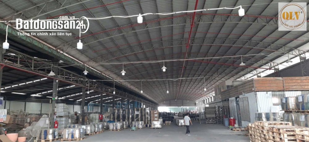 Cho thuê nhà xưởng Tân Uyên Bình Dương 10.940m², container ra vào, PCCC tự động, điện mặt trời.