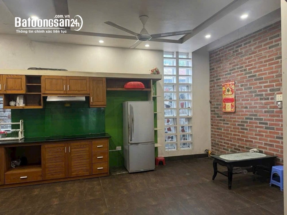 Cho thuê căn biệt thự mini 2 tầng mặt phố khu Hải Tân, TP Hải Dương, 128m2, 4 ngủ, giá 9 tr/th.