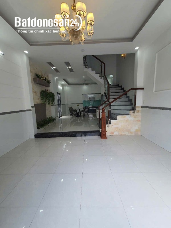 Căn góc 2 mặt tiền Thủ Đức, 89m², nhà mới, giá 15 tỷ.
