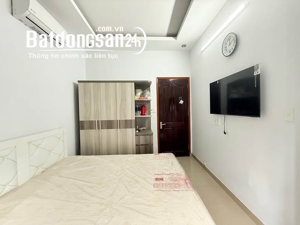 Nhà 7 phòng ngủ gần chợ Nhật Tảo, Đại học Kinh tế, Bệnh viện Chợ Rẫy, giá 6.9 tỷ.