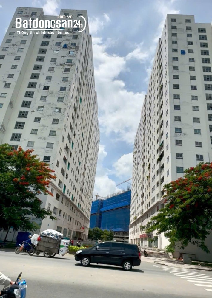 Bán gấp căn hộ 61,5m2 gần Học Viện Cán Bộ, Bình Thạnh, 2 phòng ngủ, giá 3.95 tỷ.