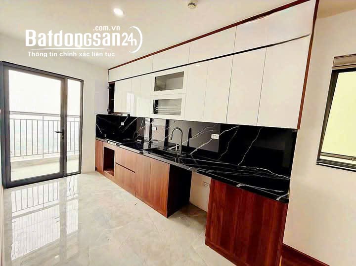 Bán gấp 2 căn hộ chung cư Nam Cường Hoàng Quốc Việt, sổ đỏ lâu dài, giá tốt.