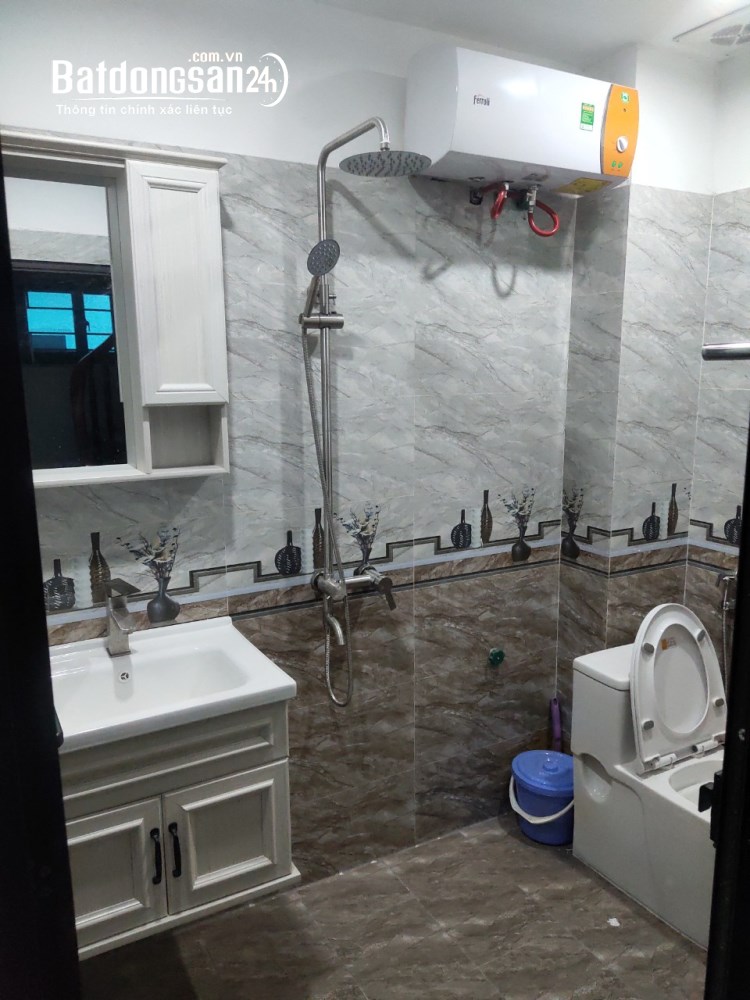 Đường Tựu Liệt, Hoàng Liệt, nhà 6 tầng 33m², 10 triệu/tháng, lô góc, 2 mặt tiền, full nội thất.