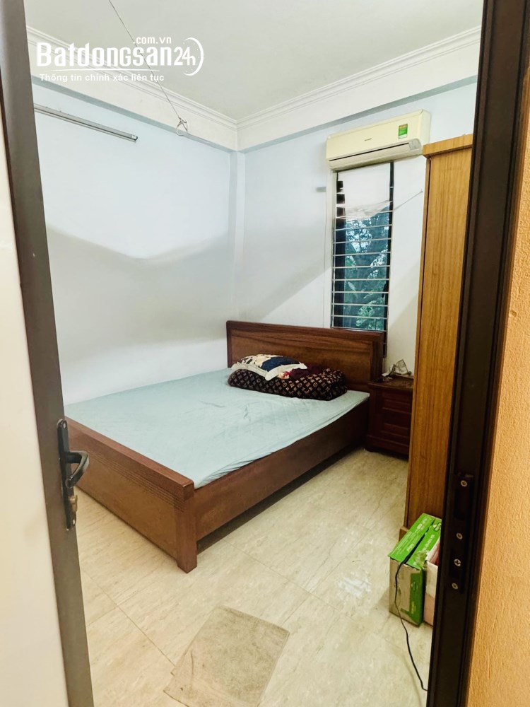 Bán nhà Vạn Phúc Hà Đông, 4 tầng, giá 8,2 tỷ, ô tô cách 30m, sổ đỏ chính chủ.