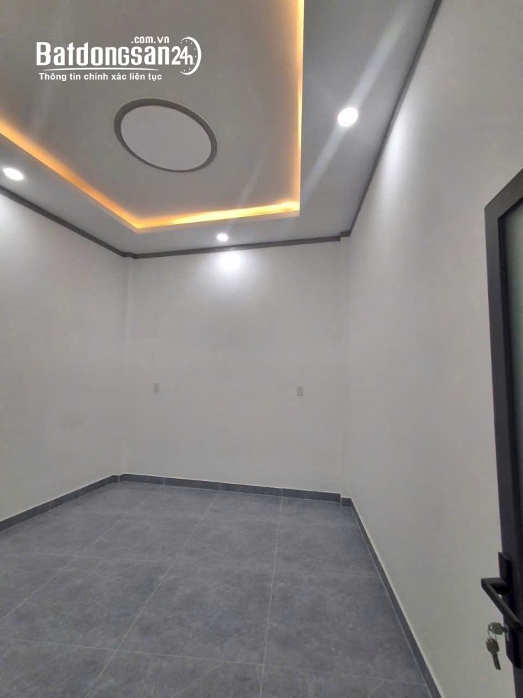 Bán nhà 1 trệt 1 lầu, 75m2 tại Tân Vạn, Biên Hoà, nở hậu, tặng nội thất cao cấp, sổ hồng hoàn công.