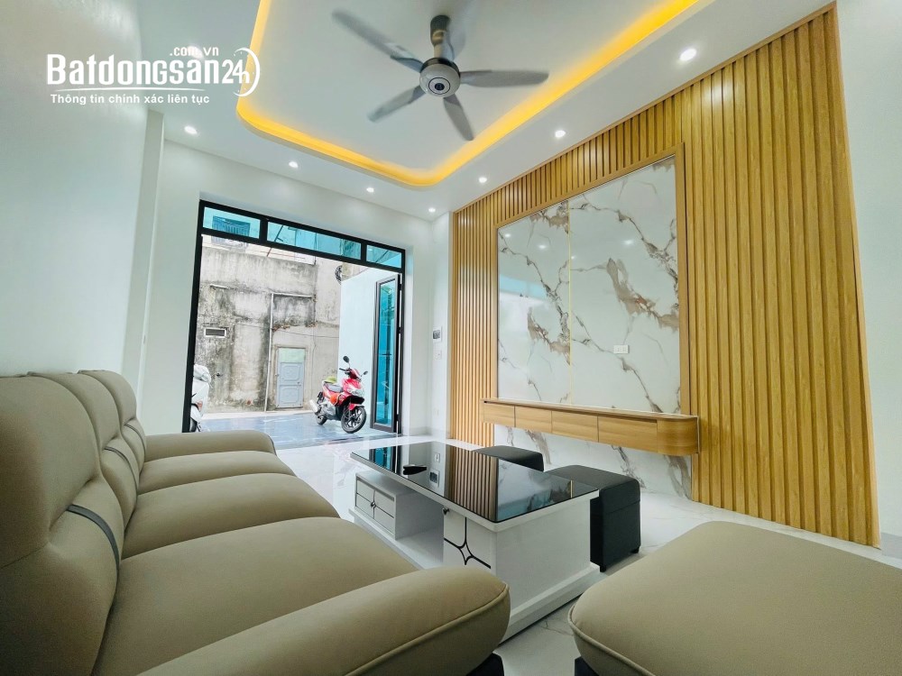 Bán nhà Nhị Châu, Hải Dương 3 tầng, 3 phòng ngủ, gần BigC, gần chợ 1,98 tỷ.