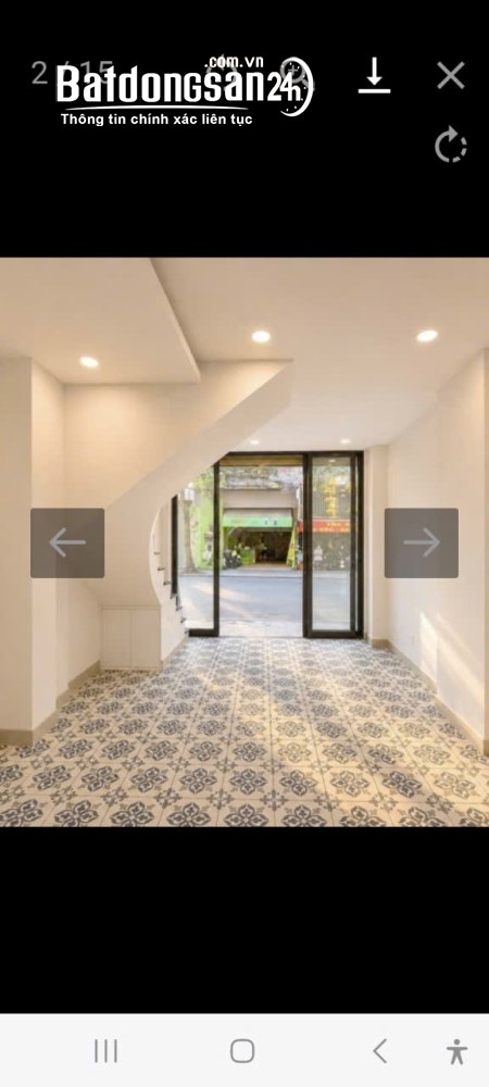 Nhà mặt tiền Huỳnh Văn Bánh 30m² giá tốt, 5 tầng, đang cho thuê 35 triệu/tháng.