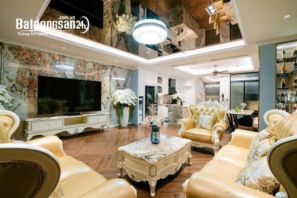Bán Căn Biệt Thự Đơn Lập 201m², giá 36.2 Tỷ, 3 Thoáng, Full Nội Thất Đẹp, Văn Phú, Hà Đông.