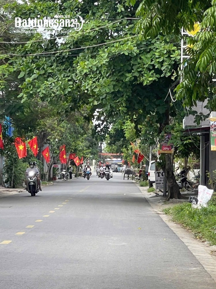 Bán đất P. Đông Hải, Hải Phòng 100m², mặt đường Nam Phong, sổ đỏ chính chủ, giá 3x triệu/m².