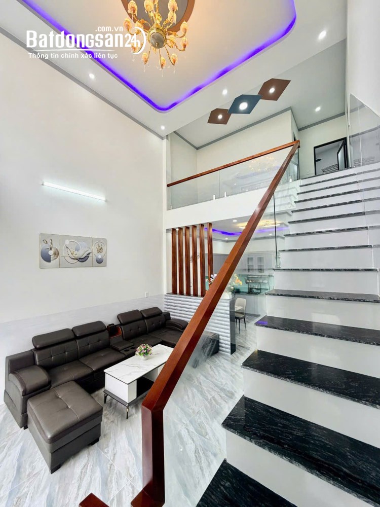 Bán nhà gần Nguyễn Ái Quốc, P. Biên Hòa, Đồng Nai, 1 trệt 1 lửng, ô tô vào tận nhà.
