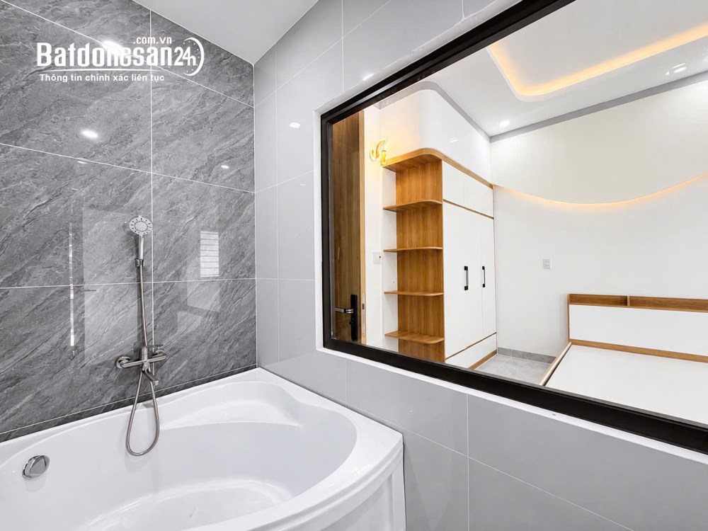 Bán nhà Hoàng Minh Chánh, Phường Biên Hòa, 5x20m, 4 phòng ngủ, có phòng xông hơi.