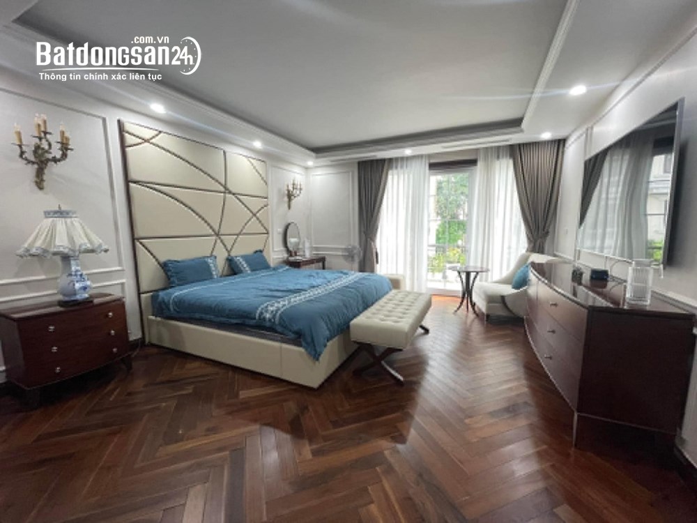 Bán biệt thự sân vườn Long Biên, MT 13m, sát công viên cây xanh, hồ điều điều hòa.