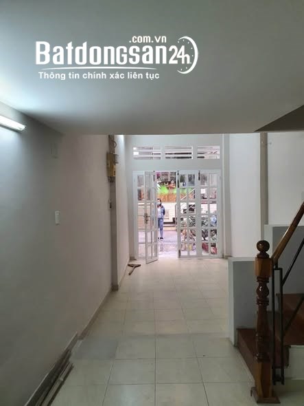 Bán nhà Cầu Ông Lãnh, 3PN, dòng tiền ổn định, giá 6+ tỷ.
