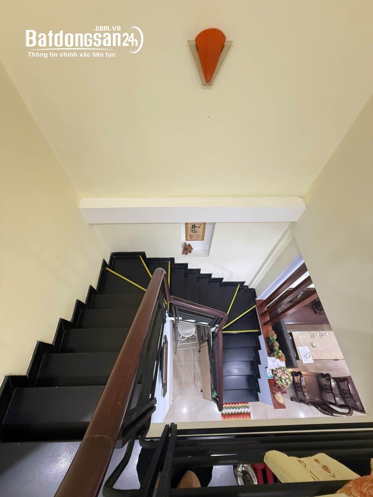 Nhà Dương Bá Trạc, P. Chánh Hưng, DT46m², nở hậu chữ L 8m, 4PN, sổ hồng riêng, hoàn công.