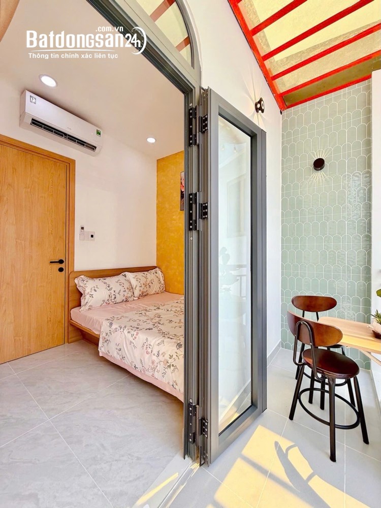 Nhà Lê Quang Định, Bình Thạnh, hẻm xe hơi, sân trước rộng, 3.x tỷ.