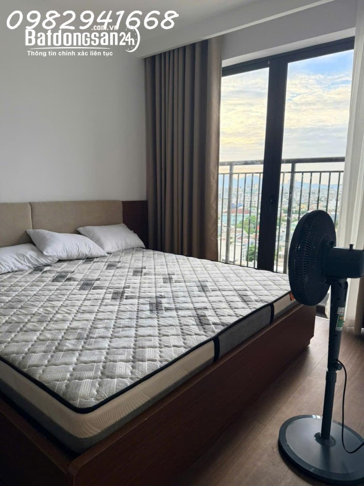 Cho thuê căn hộ Vista Residence 82m2, 2PN view pháo hoa đẳng cấp giữa trung tâm ĐN.