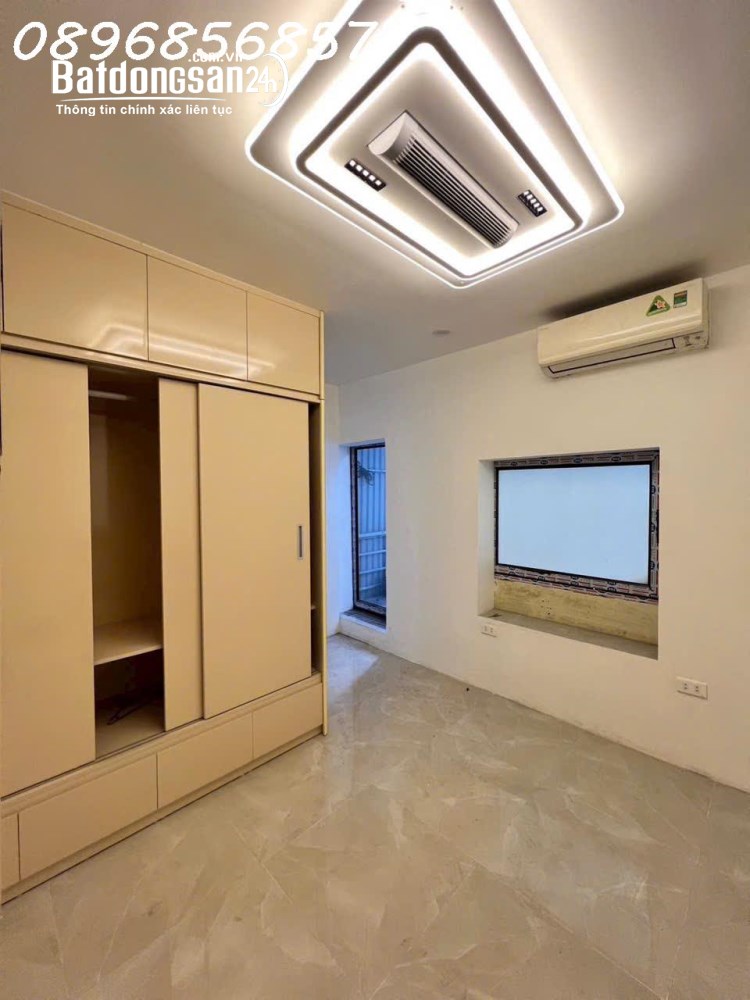 Cho thuê nhà Ngõ Phất Lộc 3 tầng, nội thất mới 100%, giá 13 triệu/tháng.