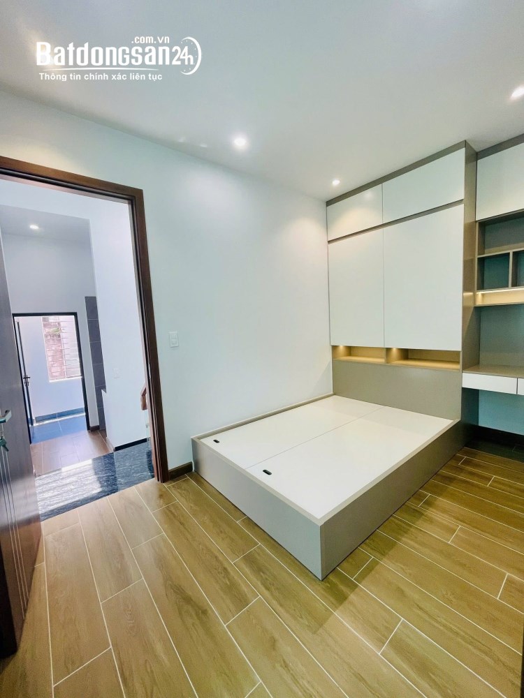 Nhà Nguyễn Lương Bằng, Hải Dương 46m², full nội thất, sổ hồng, giá 2,68 tỷ.