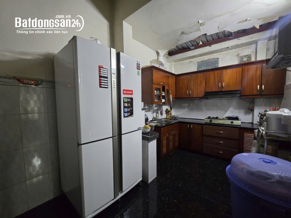 Nhà gần Đại học Ngân hàng, Linh Trung, 100m², 2 mặt tiền, nhỉnh 41 triệu/m².