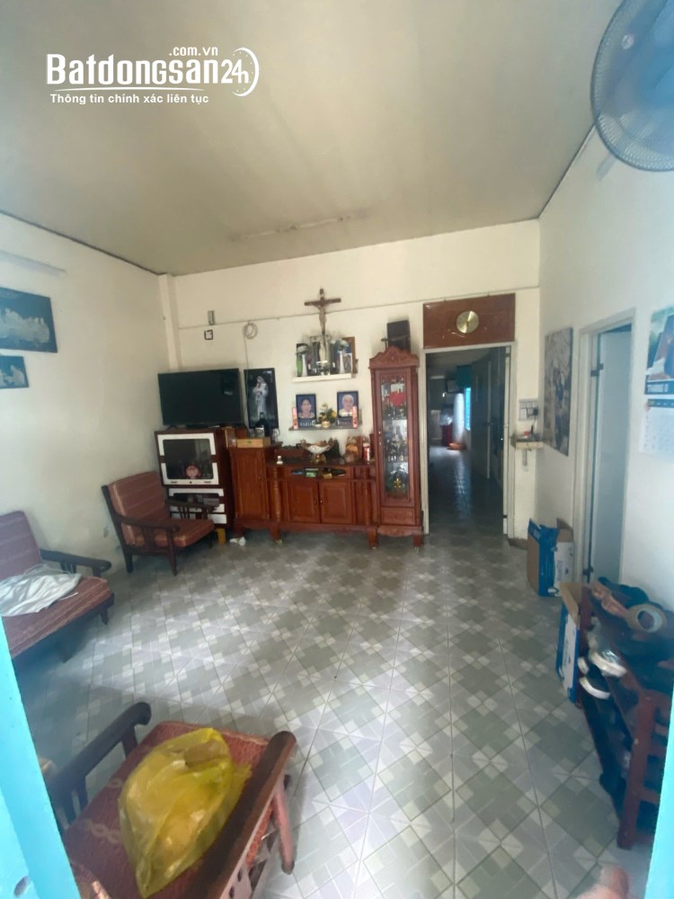 Bán nhà Đ. Chử Đồng Tử, P. Tân Sơn Nhất, 96,8m², nhà 1 trệt 1 lầu, sổ hồng chính chủ, giá 8,2 tỷ.