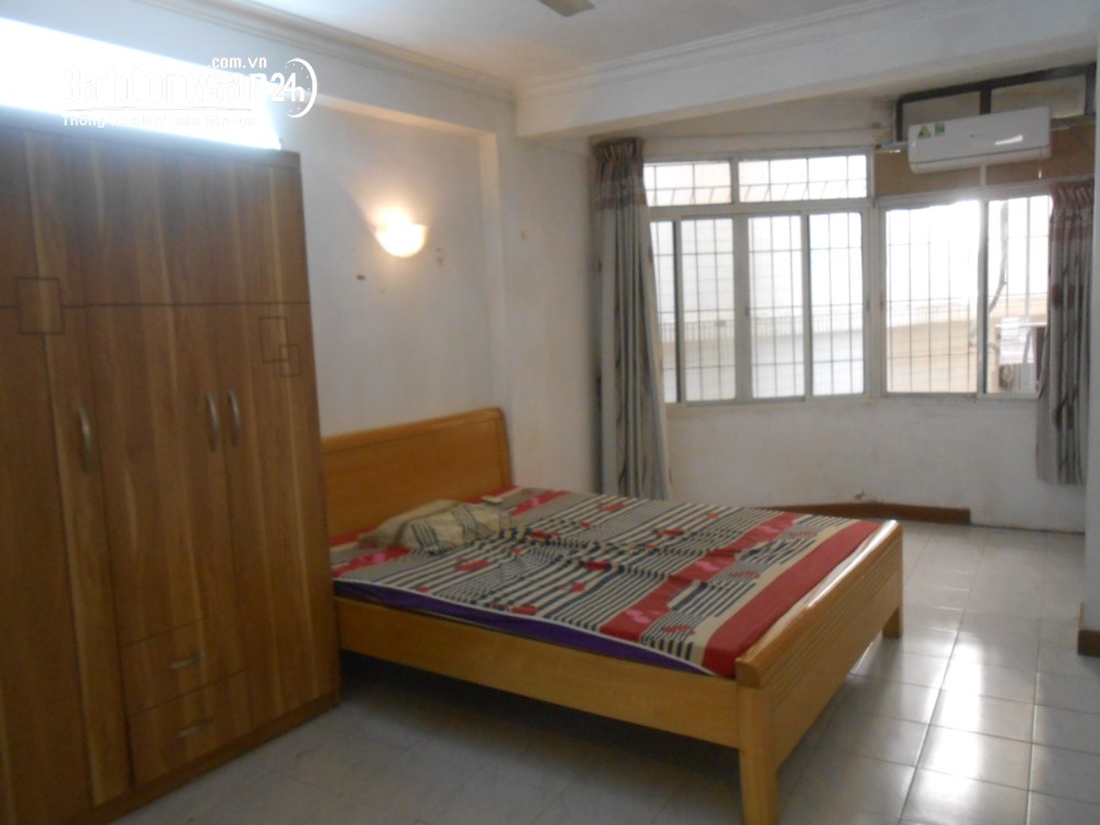 Cho thuê căn hộ Phố Hòa Mã, Hai Bà Trưng, tầng khép kín 25m², trung tâm, giá từ 5 triệu.
