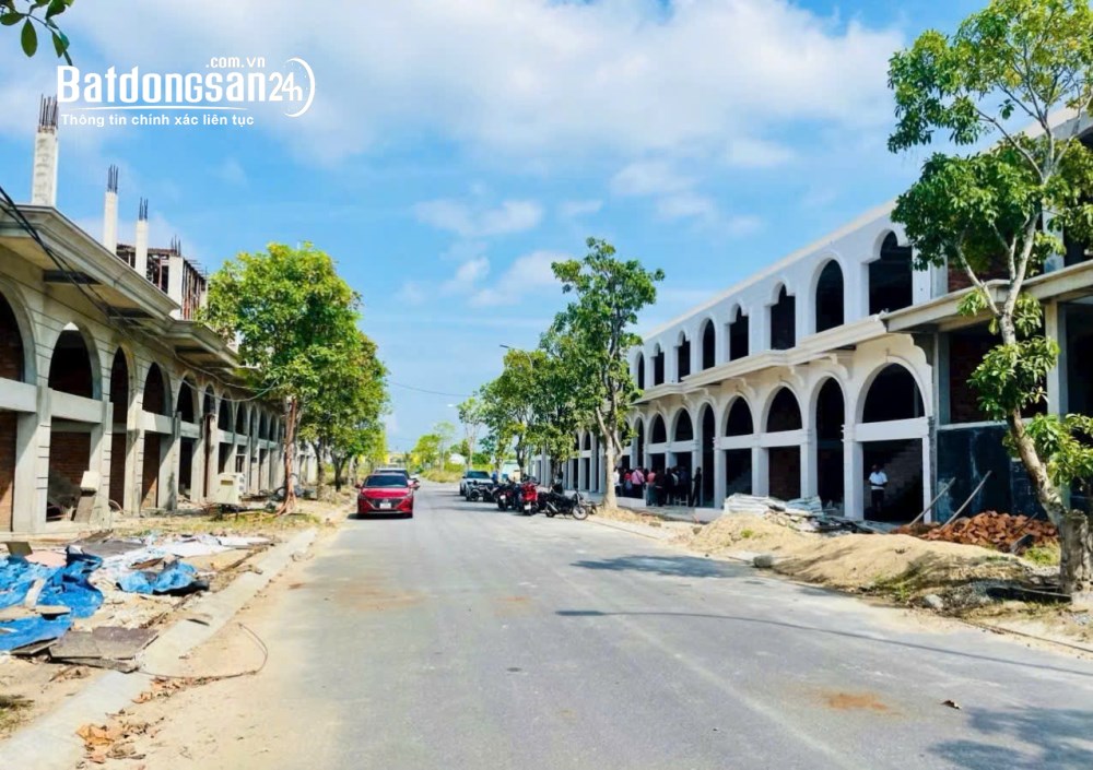 Nhà phố Mỹ Gia Mozzadiso Nha Trang, 100m², sổ hồng lâu dài, chỉ từ 7,3 tỷ.
