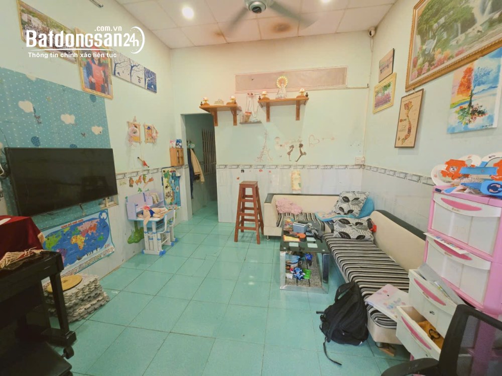 Bán nhà Linh Trung, Thủ Đức, 108m², hẻm xe hơi, phù hợp xây CHDV, chỉ 5,95 tỷ.