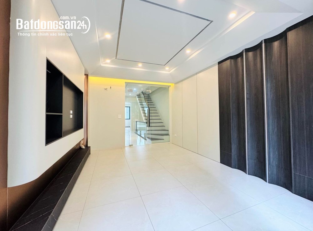 HIẾM! BÁN NHÀ ĐẸP 918 PHÚC ĐỒNG 60M x 5 TẦNG THANG MÁY - NGÕ THÔNG Ô TÔ TRÁNH- KD TỐT
