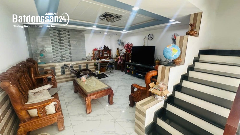 Mặt tiền đường 40m, 60m², 5 tầng, 4PN, 5WC, giấy tờ chính chủ, P. Tân Thới Hiệp (Quận 12 cũ).