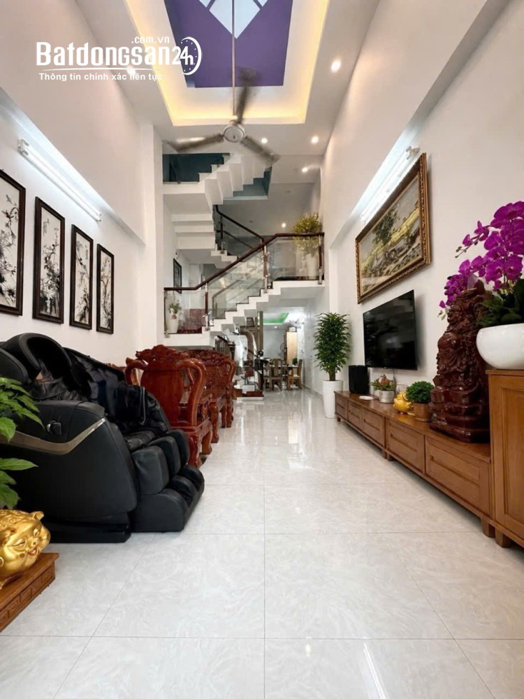 Nhà 4 tầng Hiệp Thành 13, P. Tân Thới Hiệp, TP Hồ Chí Minh, 62m², 3PN, hẻm xe hơi, giá 5,6 tỷ.