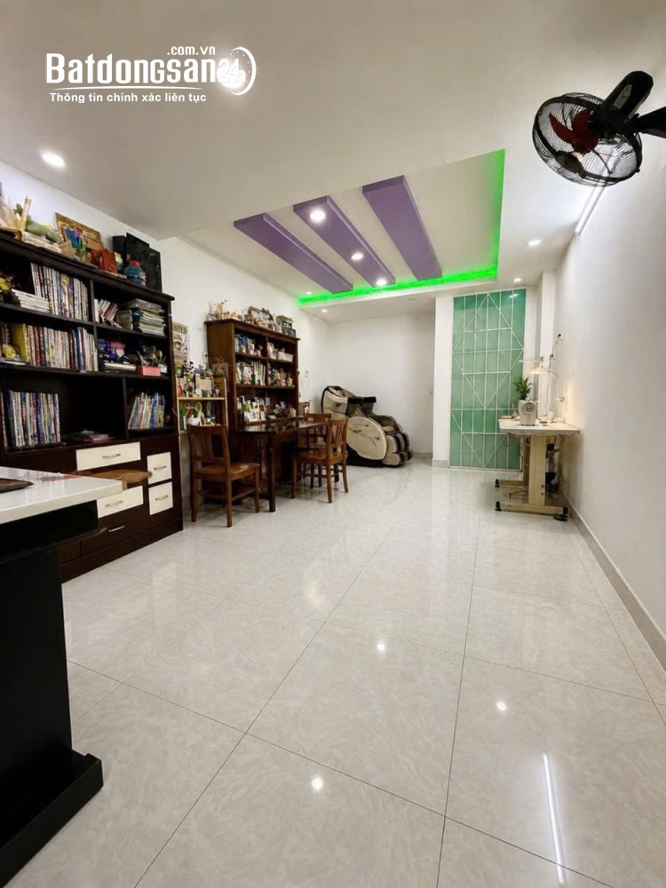 Nhà 4 tầng Hiệp Thành 13, P. Tân Thới Hiệp, TP Hồ Chí Minh, 62m², 3PN, hẻm xe hơi, giá 5,6 tỷ.