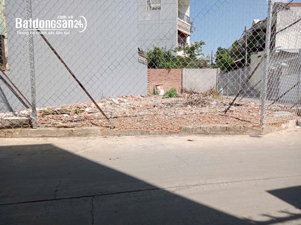 LÔ GÓC, GẦN CHỢ LINH TRUNG THỦ ĐỨC, 71M2, CHỈ 5.6T, XÂY 4 TẦNG.