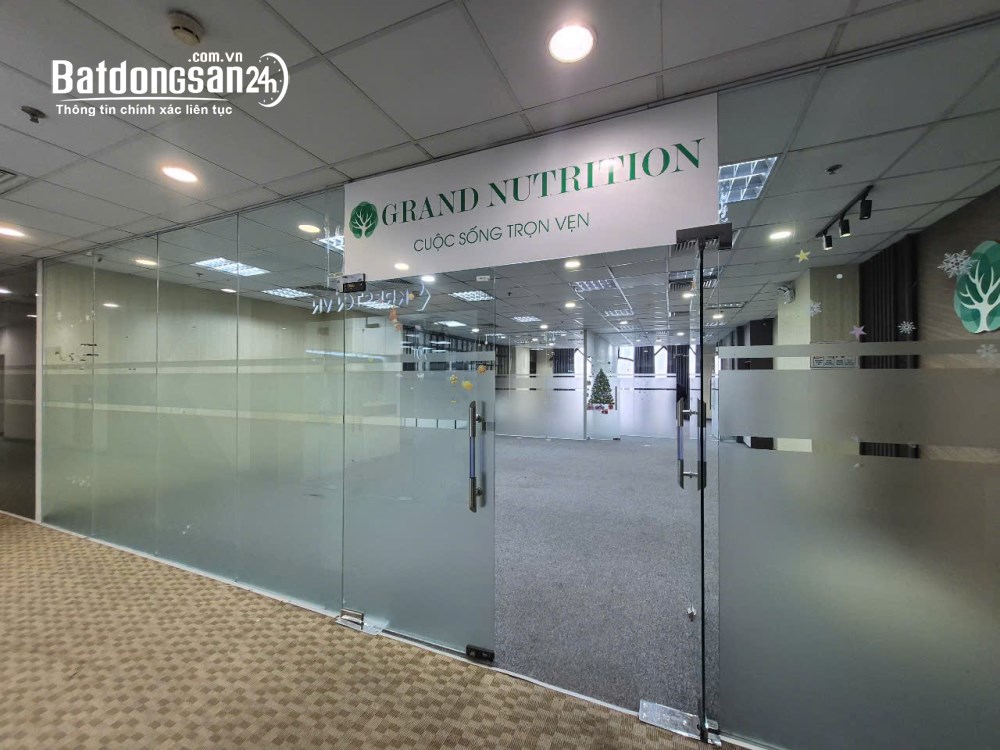 Cho thuê văn phòng 110 m2, giá 43 triệu/th, Đường Lê Văn Lương, Phường Thanh Xuân, Hà Nội.